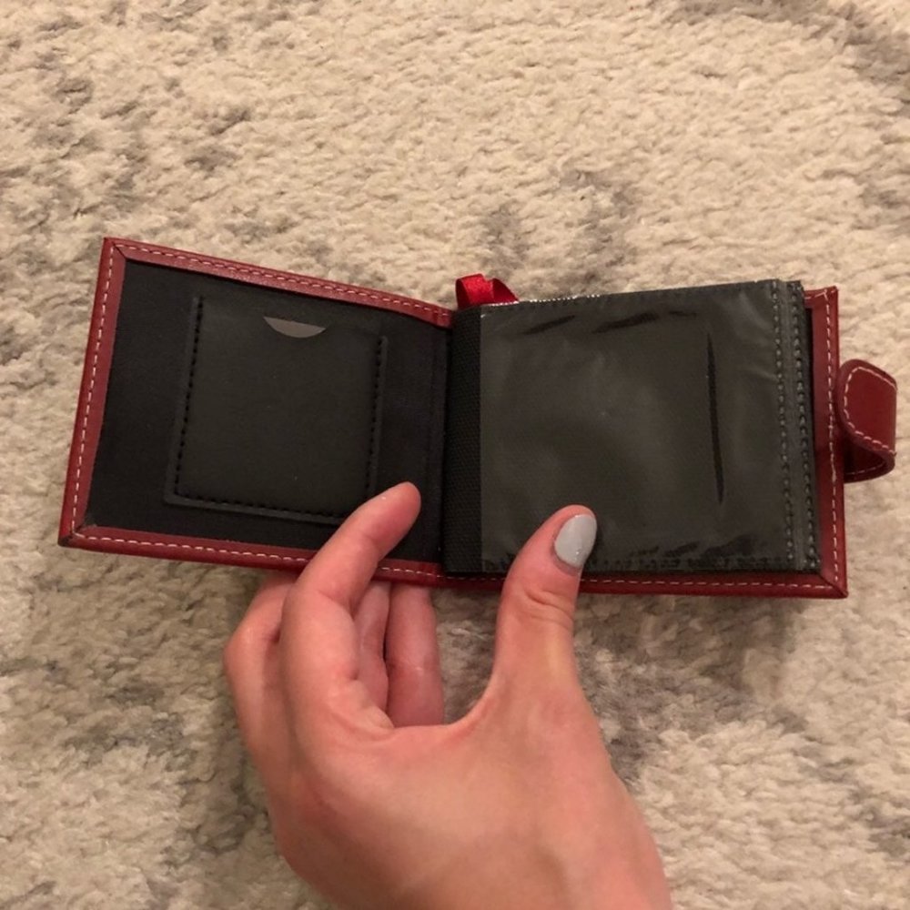 Small Red Leather 3' x 3.5' Photo Album - Picture 6 of 8